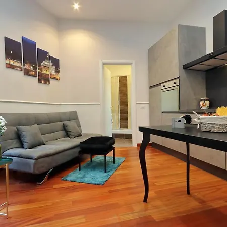 4bnb - Otranto Vatican * 罗马